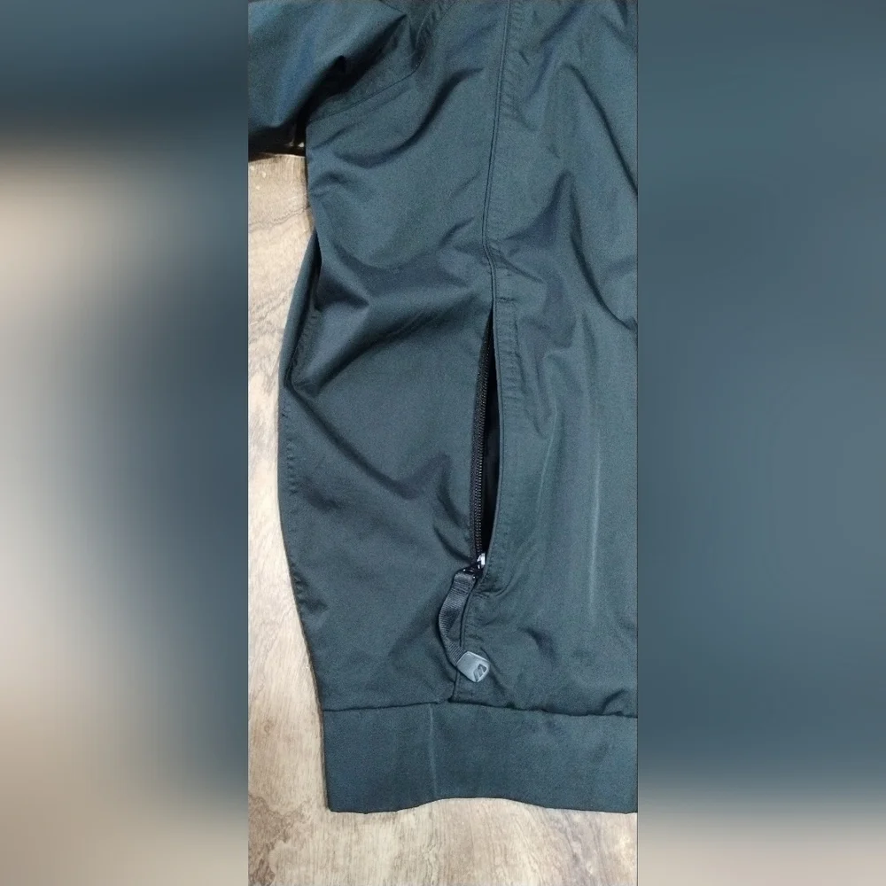Mizuno Men's Classic Black Windbreaker Size (XL)